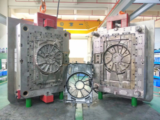 Injektionsform für die Kfz -Teile der erfahrenen Form Maker Factory