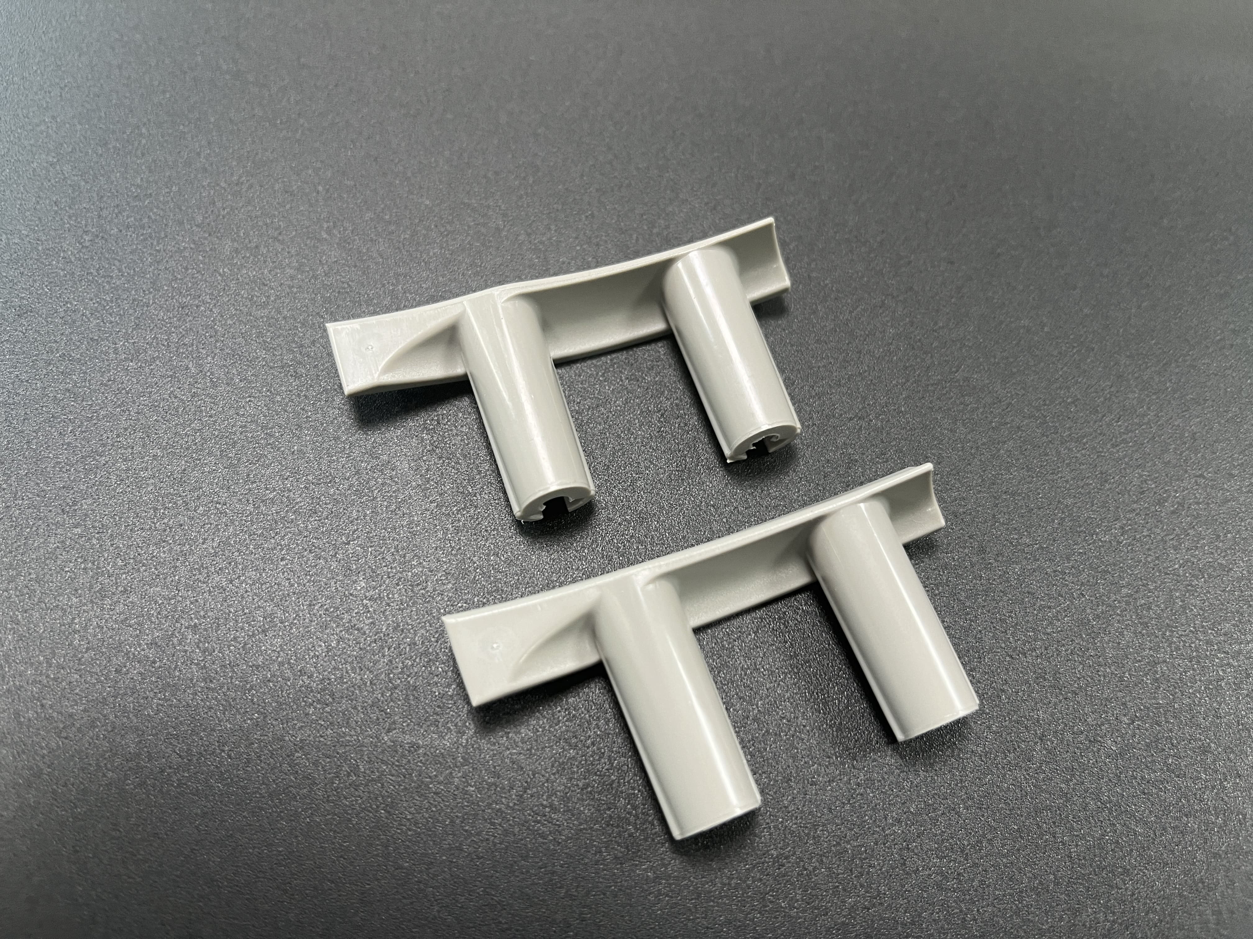 Kunststoff-Befestigungsklammern, Metall-Gewindeeins&auml;tze, kundenspezifische Form zur Herstellung von Eins&auml;tzen